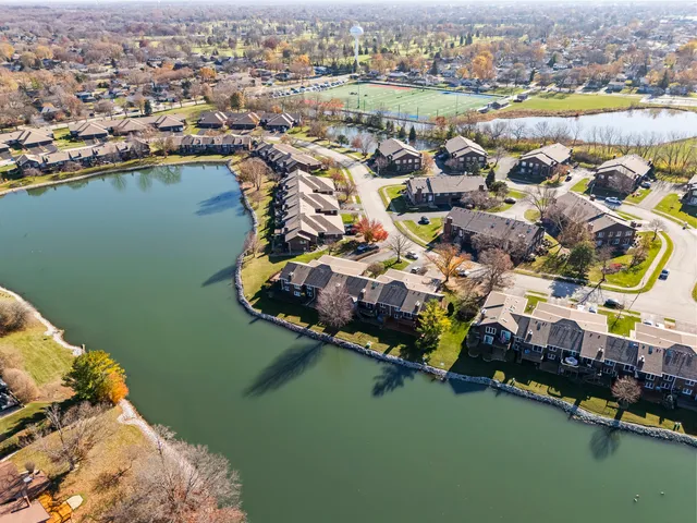 $349,999 | 8918 Clearview Drive, Orland Park, IL 60462