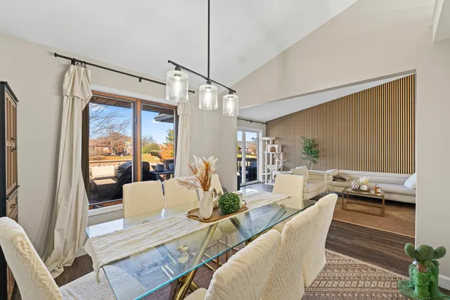 $349,999 | 8918 Clearview Drive, Orland Park, IL 60462