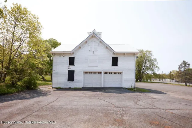 $1,290,000 | 207-209 Main Street, Germantown, NY 12526