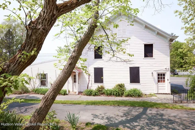 $1,290,000 | 207-209 Main Street, Germantown, NY 12526