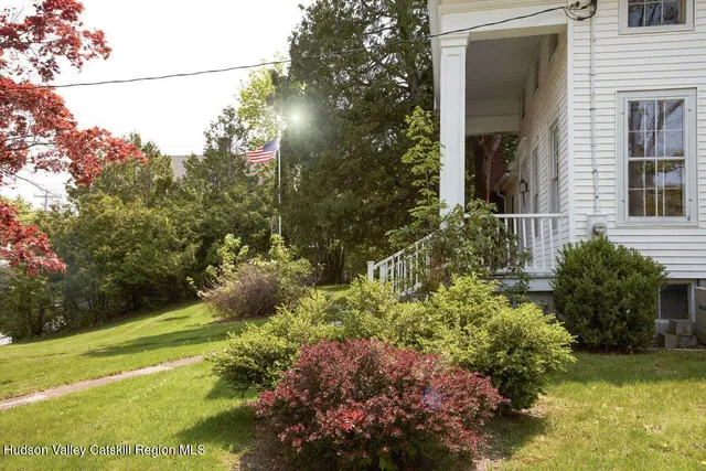 $1,290,000 | 207-209 Main Street, Germantown, NY 12526