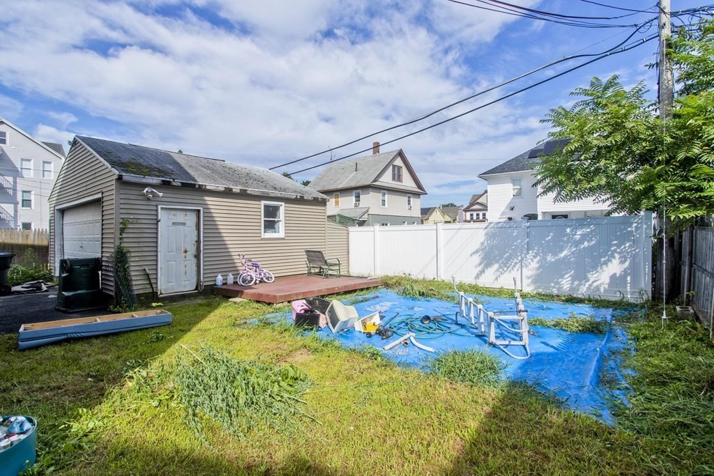 36-38 Longfellow Terrace Springfield, MA 01108 - Photo 3 of 42 Gallery Image 3