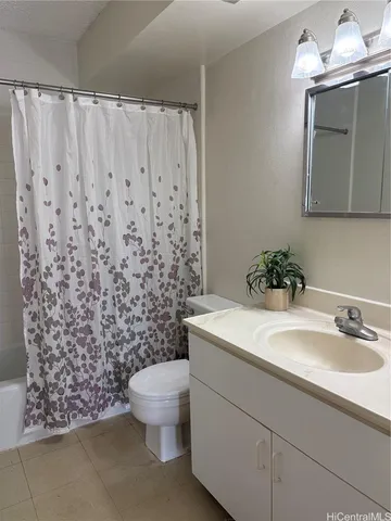 $1,900 | 1617 Kapiolani Boulevard, Unit 1407, Honolulu, HI 96814