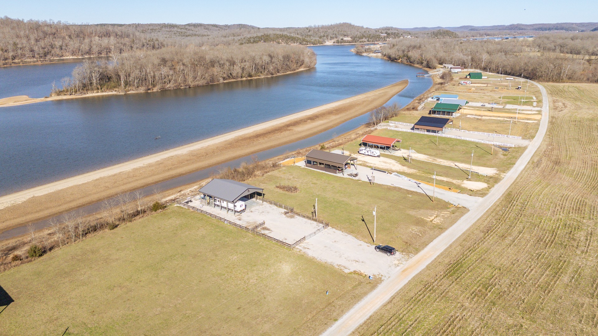 2571 Hardin Bottom River Road Clifton, TN 38425 - Photo 53 of 65