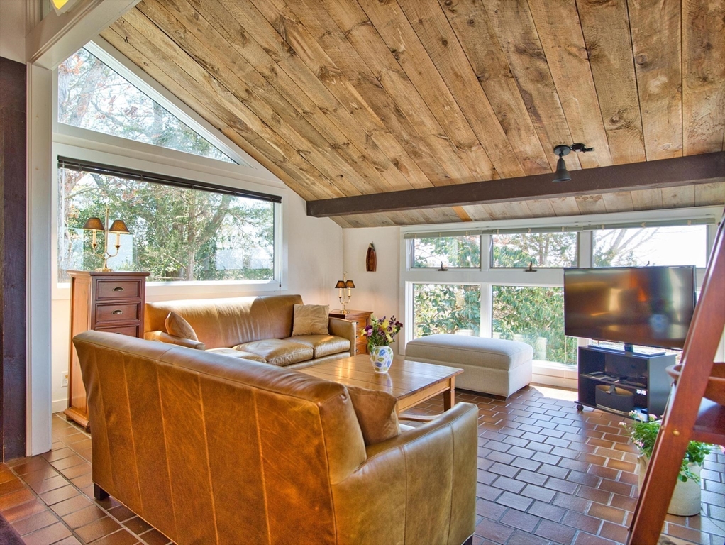 22 Nairn Road Bourne, MA 02559 - Photo 13 of 35