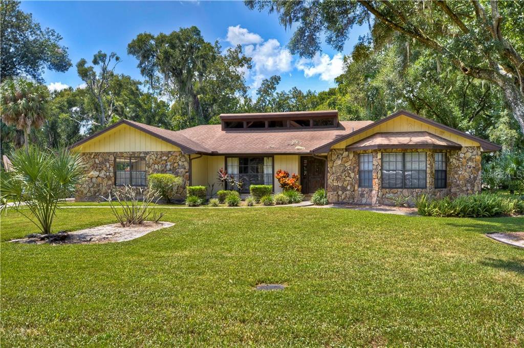 4619 Ridgecliff Drive Brandon, FL 33511 - Photo 1 of 1 WOW! This is truly a one of a kind custom home located in the tree-lined community of Dogwood Hills in Brandon!