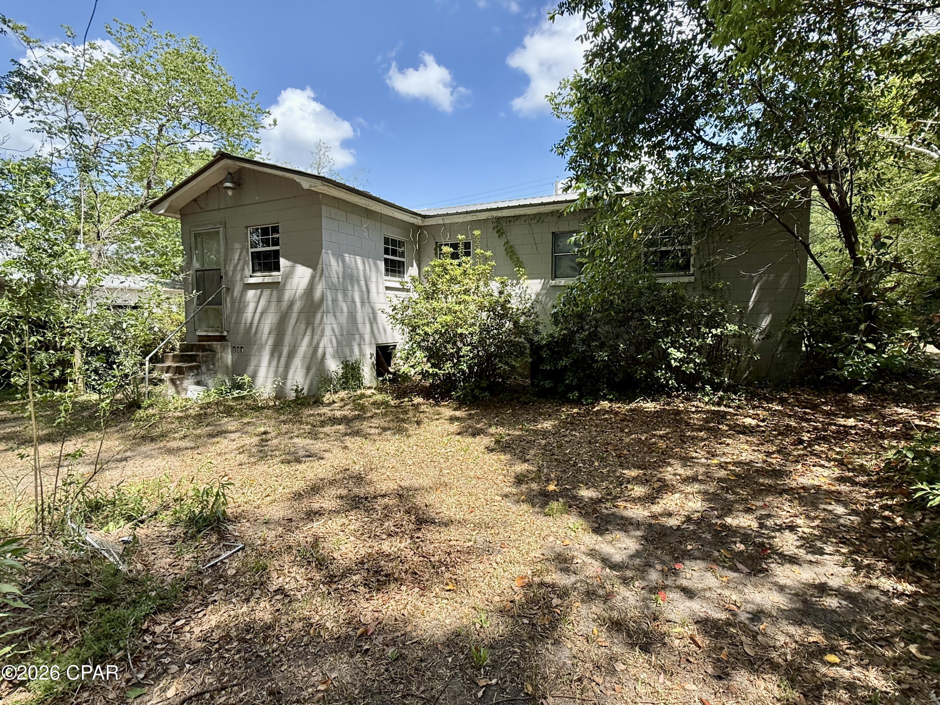 509 South Weeks Street Bonifay, FL 32425 - Photo 14 of 18