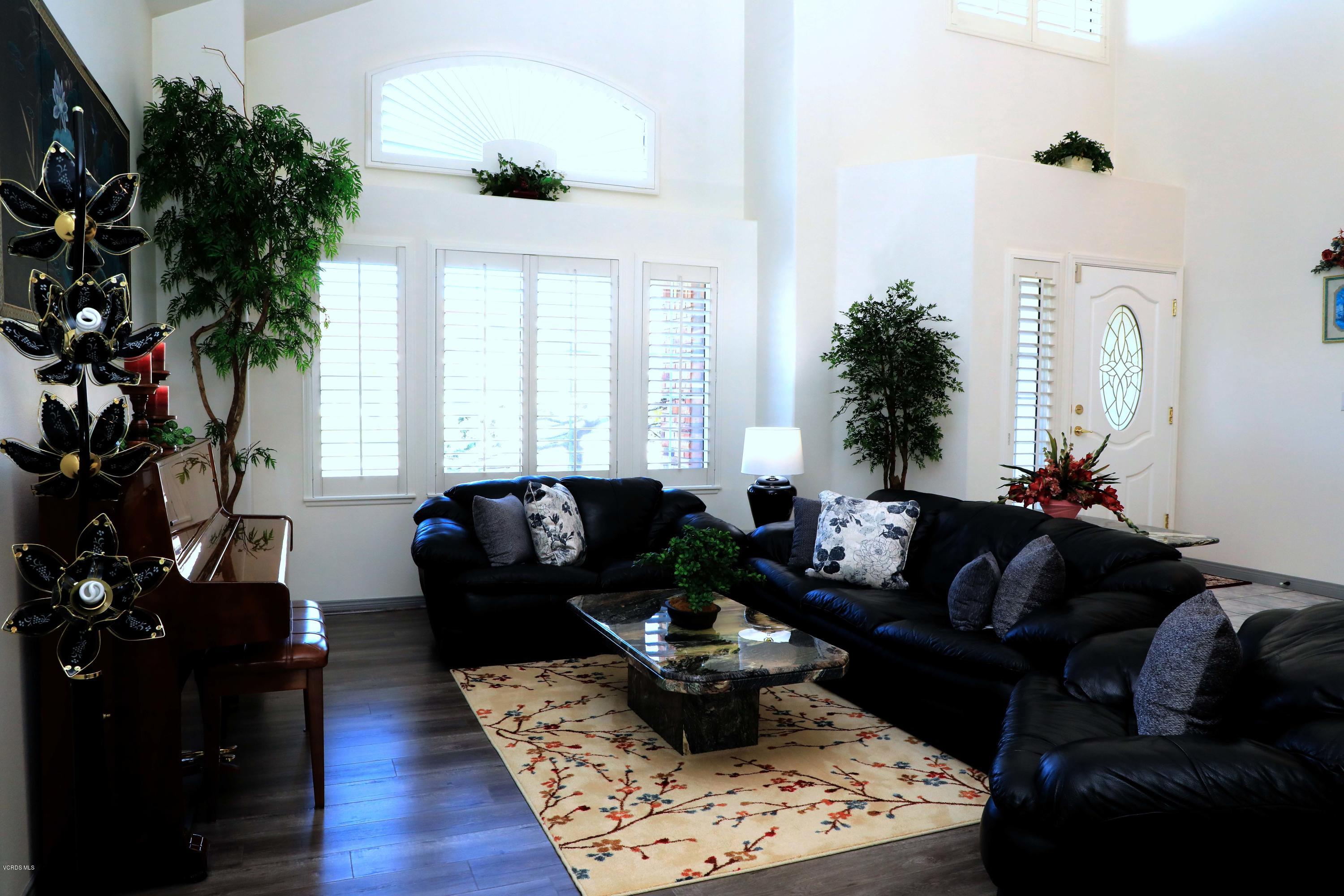 2560 Cabrillo Way Oxnard, CA 93030 - Photo 8 of 52 1S9A0891