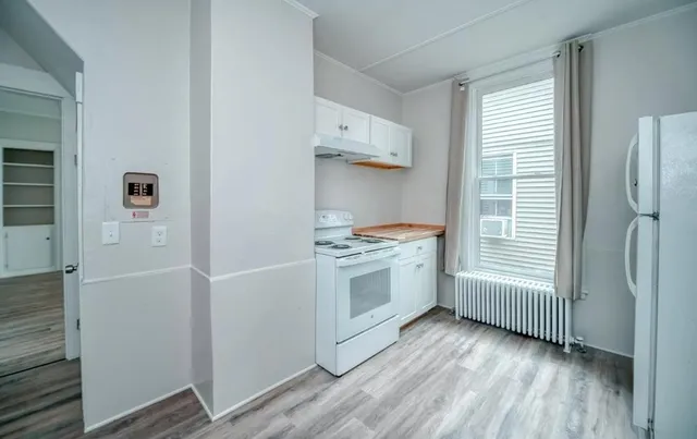 $1,900 | 249 Main Street, Tilton, NH 03276