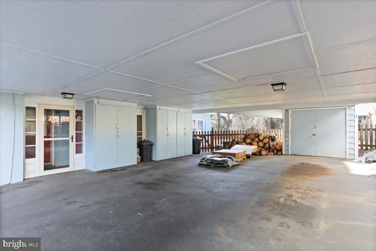 19011 Orchard Terrace Road Hagerstown, MD 21742 - Photo 4 of 41