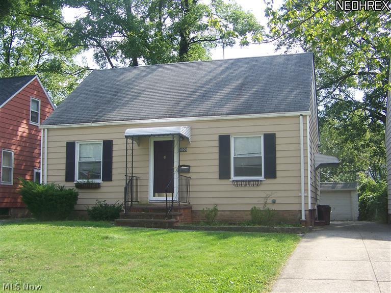 20906 Watson Road Maple Heights, OH 44137 - Photo 3 of 19 Gallery Image 3