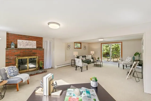 $899,999 | 270 Lowell Street, Wakefield, MA 01880