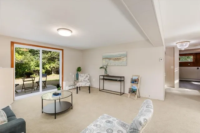 $899,999 | 270 Lowell Street, Wakefield, MA 01880