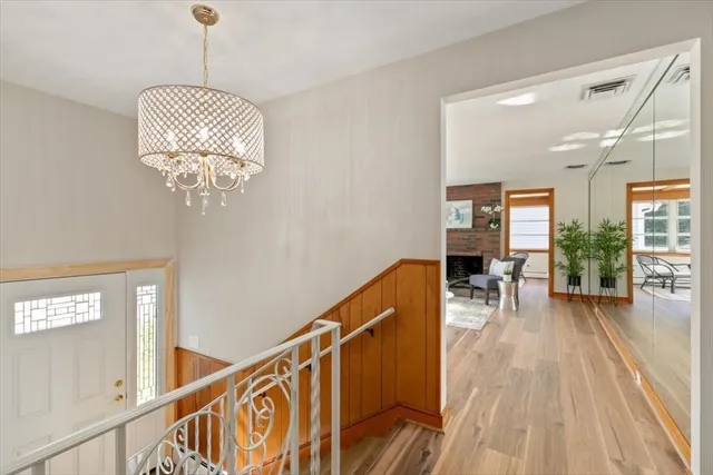 $899,999 | 270 Lowell Street, Wakefield, MA 01880