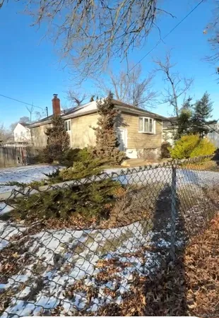 $765,000 | 1003 Steele Boulevard, Baldwin, NY 11510