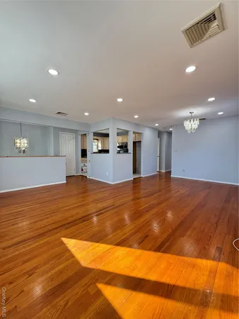 $765,000 | 1003 Steele Boulevard, Baldwin, NY 11510