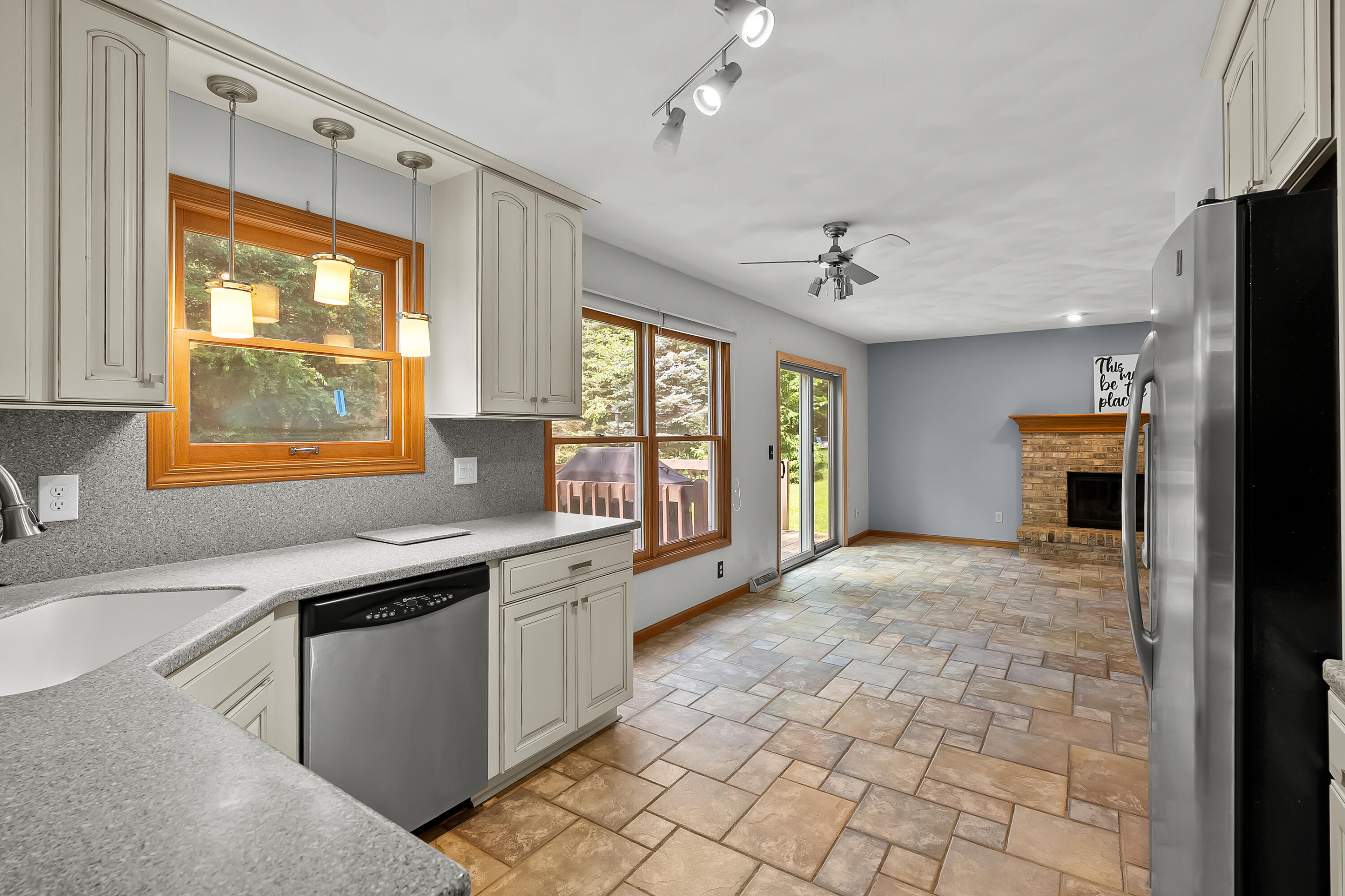 148 Hidden Forest Road Battle Creek, MI 49014 - Photo 8 of 39 Hidden Forest Rd 148 Battle Creek 49015-