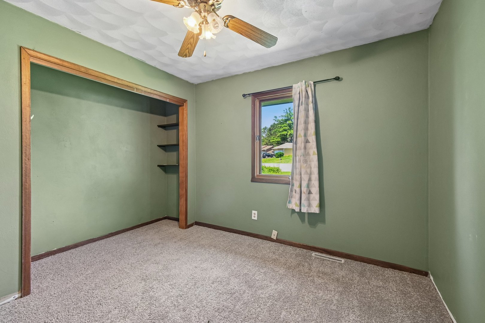 119 London Road Southeast Poplar Grove, IL 61065 - Photo 12 of 30