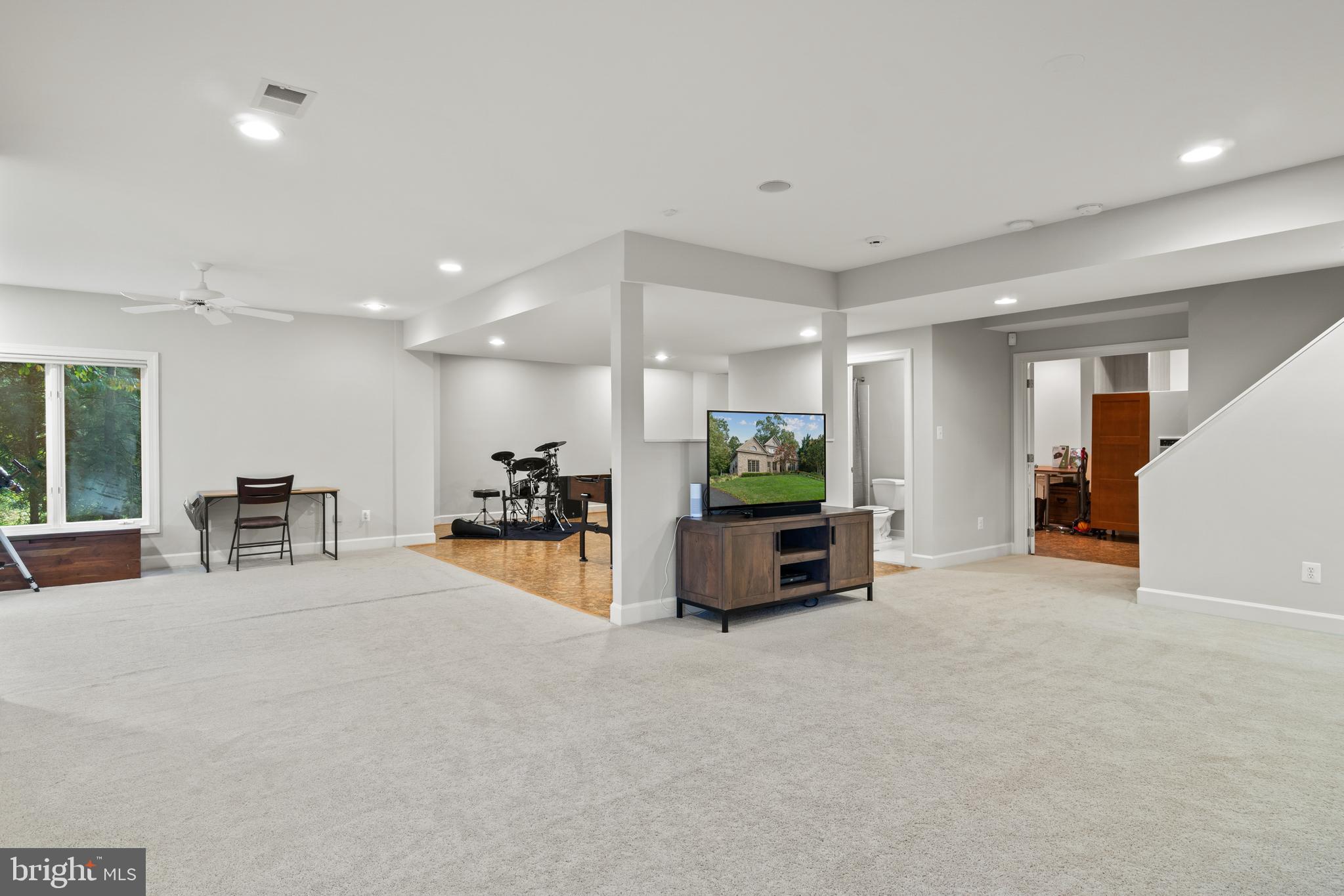 1163 Fieldview Drive Reston, VA 20194 - Photo 27 of 48 Gallery Image 27