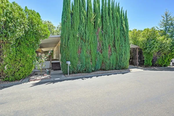 $79,900 | 229 Pau Hanna Circle, Citrus Heights, CA 95621