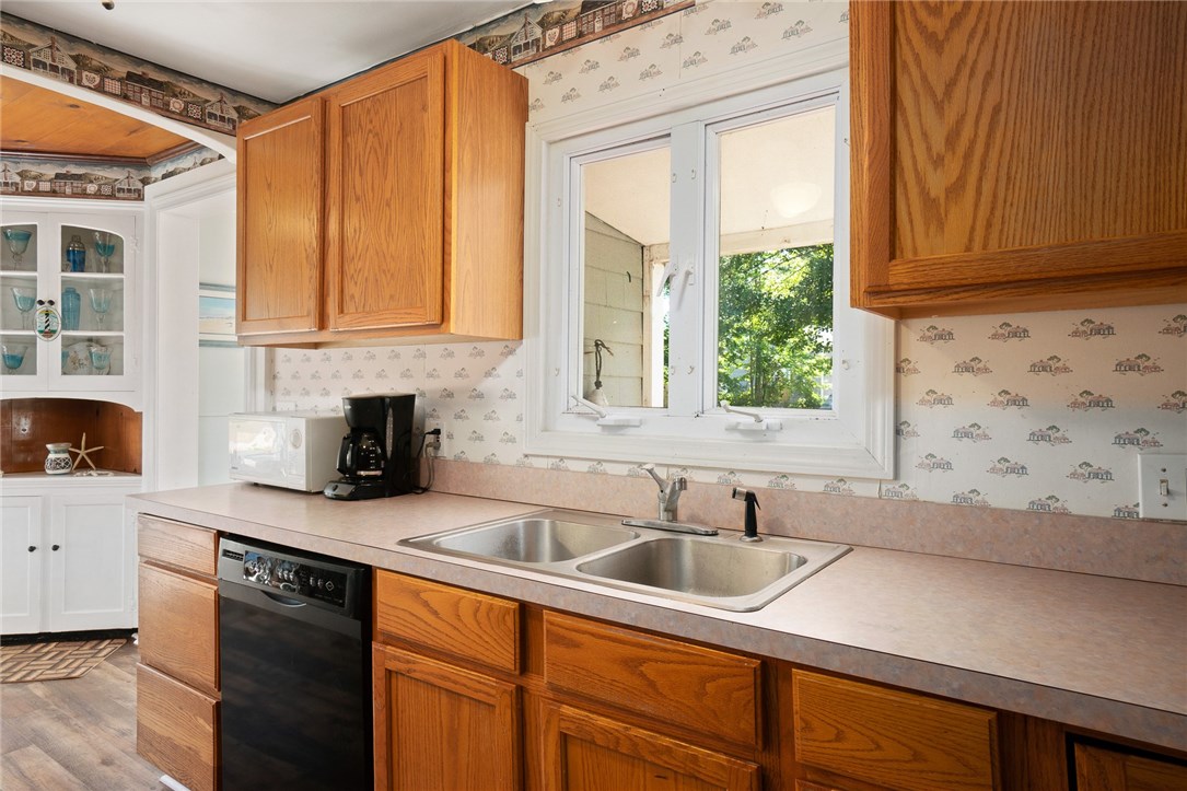 31 Langworthy Road Westerly, RI 02891 - Photo 15 of 40