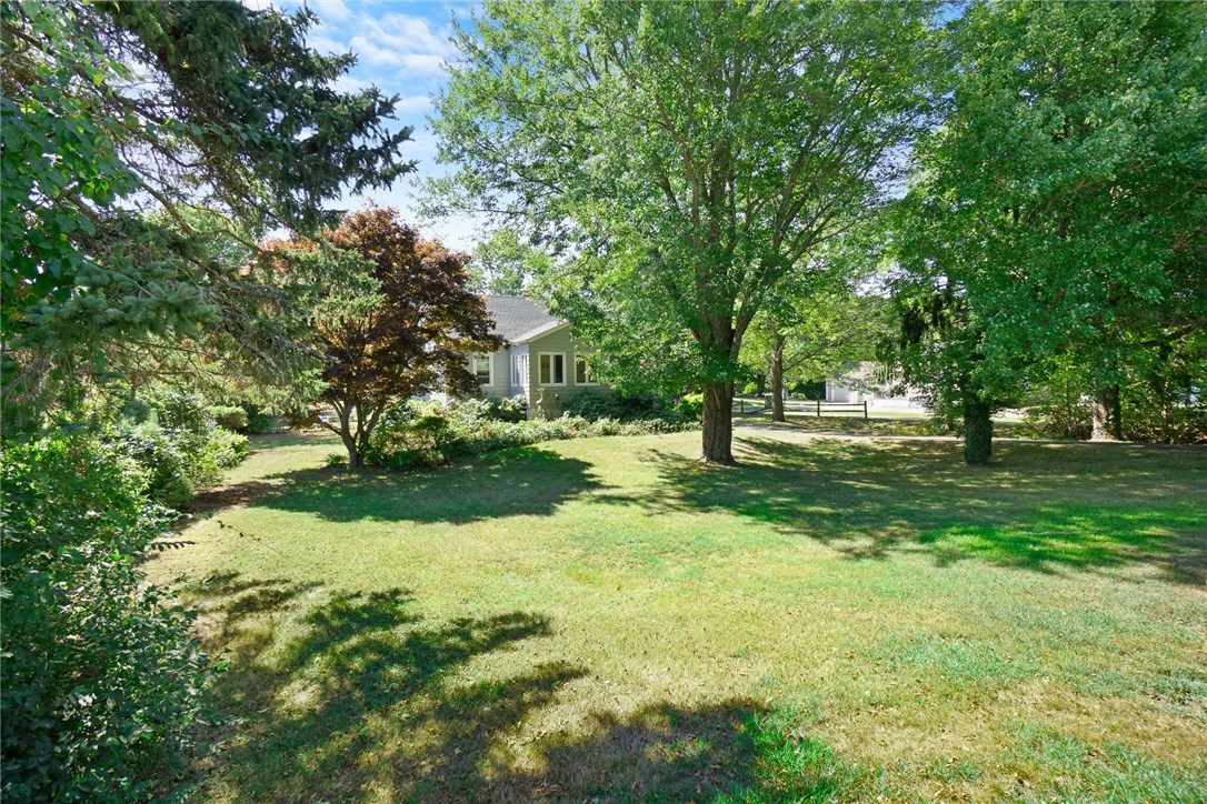 31 Langworthy Road Westerly, RI 02891 - Photo 4 of 40