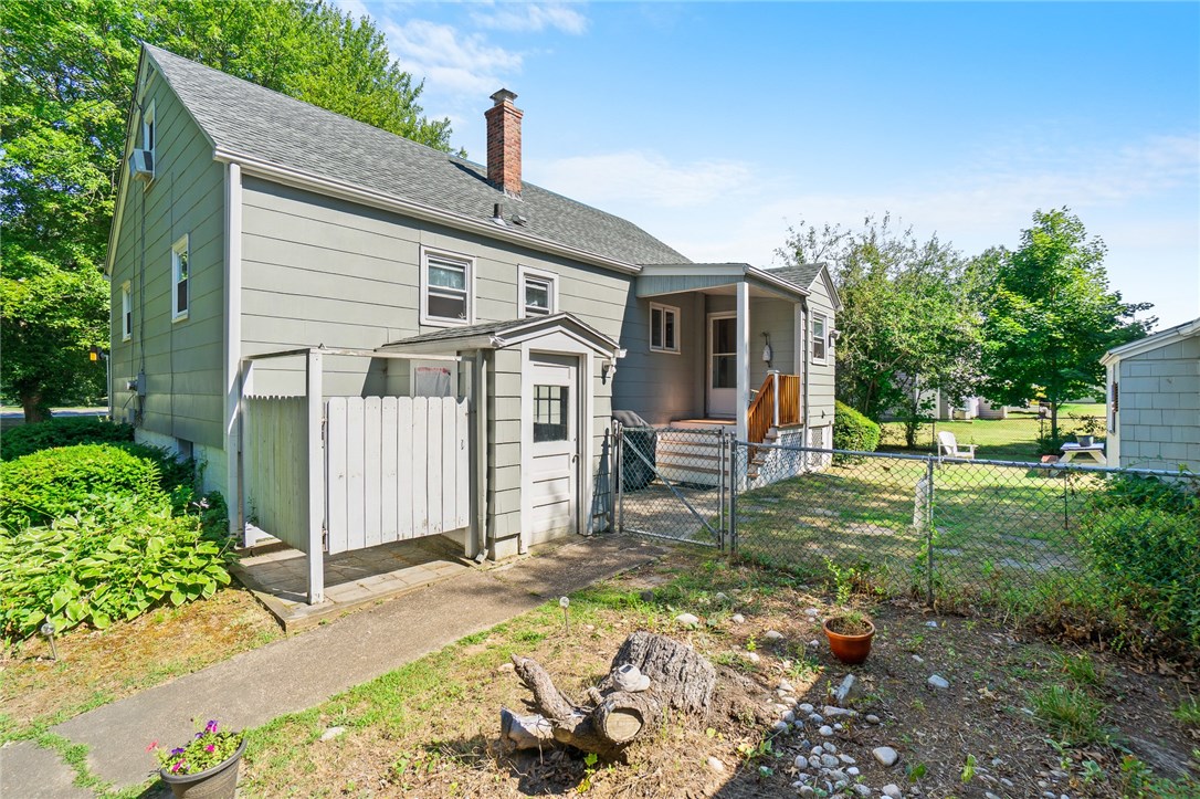 31 Langworthy Road Westerly, RI 02891 - Photo 5 of 40