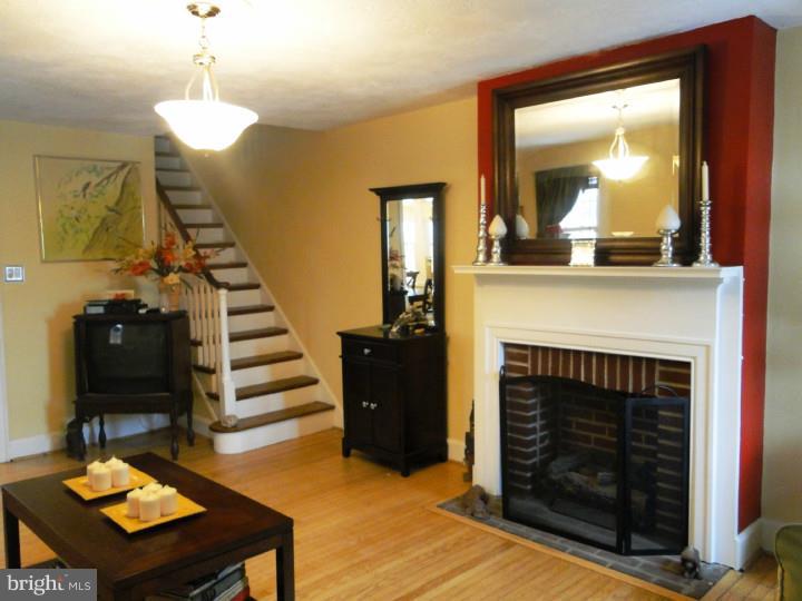 1465 Hampstead Road Wynnewood, PA 19096 - Photo 2 of 13 Living Room