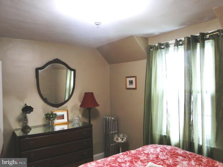1465 Hampstead Road Wynnewood, PA 19096 - Photo 10 of 13 Bedroom