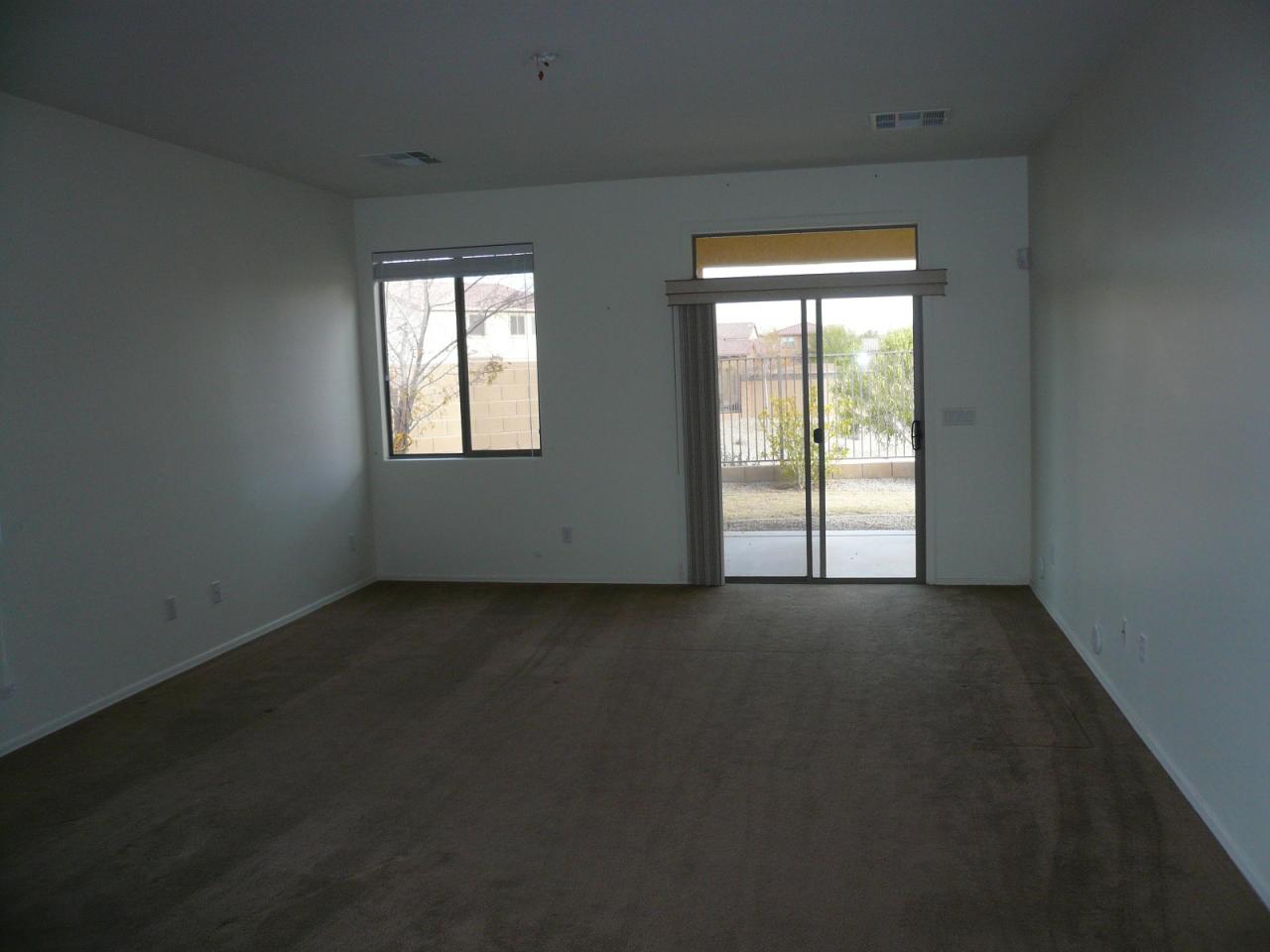 6870 West Carson Road Laveen, AZ 85339 - Photo 6 of 15 GREAT ROOM