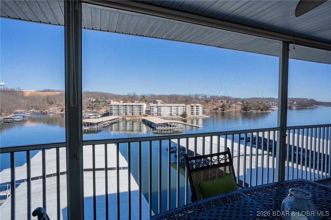68 Lighthouse Road, Unit 511 Lake Ozark, MO 65049 - Photo 42 of 56 Screened-in Lakefront deck
