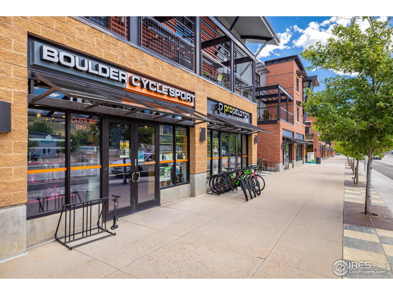4585 13th Street, Unit D Boulder, CO 80304 - Photo 25 of 30 a view of a cafe with sitting area