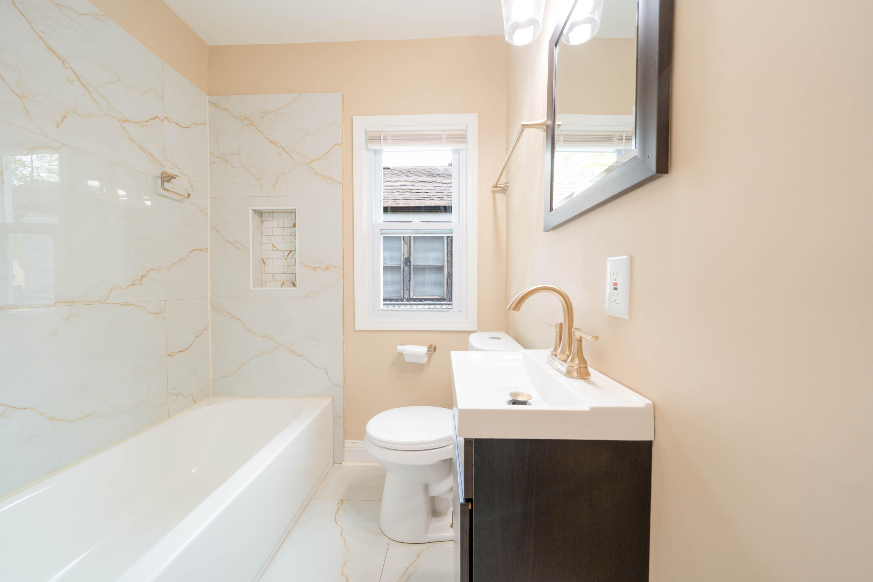 1166 Noble Street Gary, IN 46404 - Photo 11 of 16 3000x2000