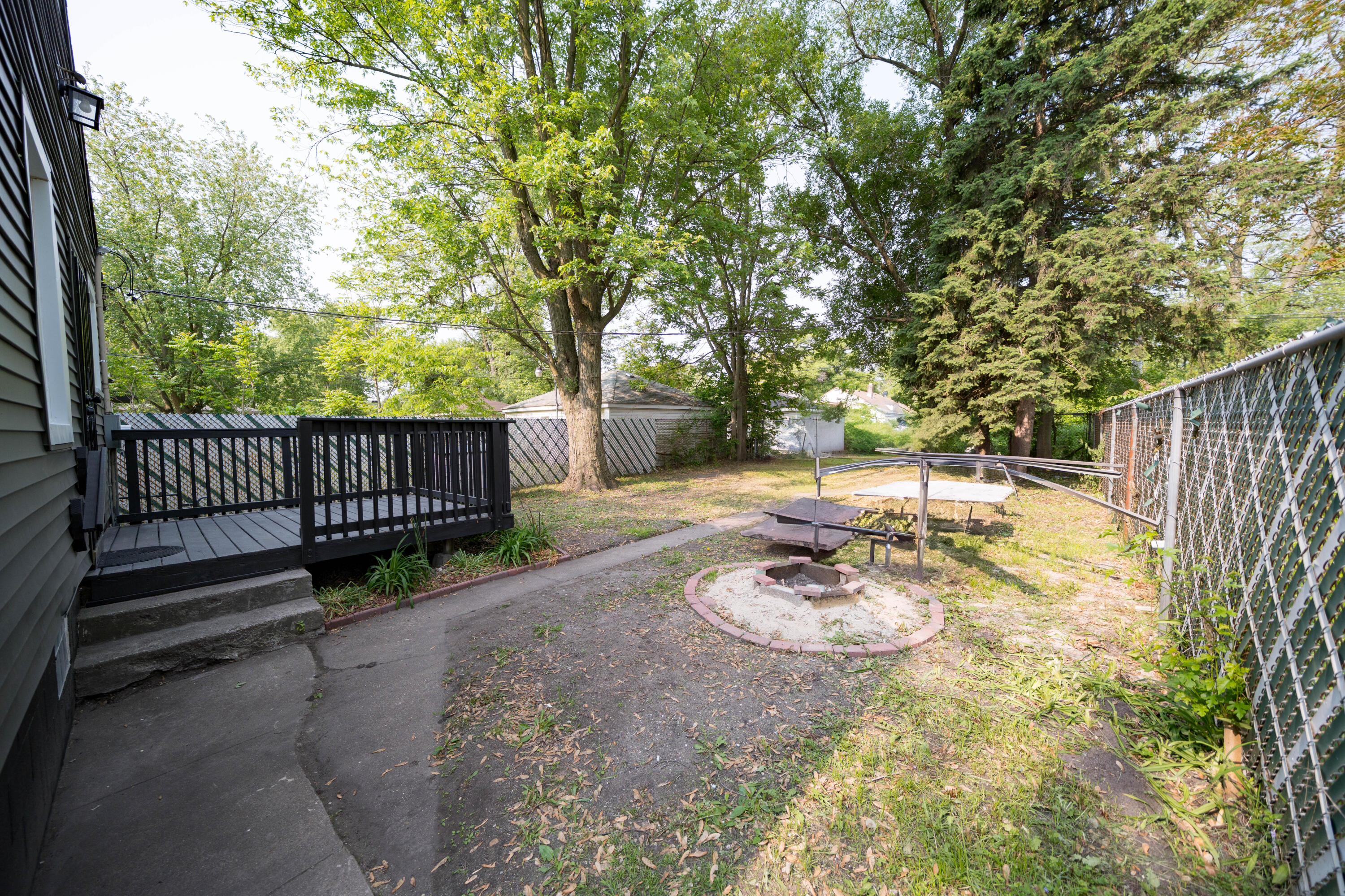 1166 Noble Street Gary, IN 46404 - Photo 14 of 16 3000x1999