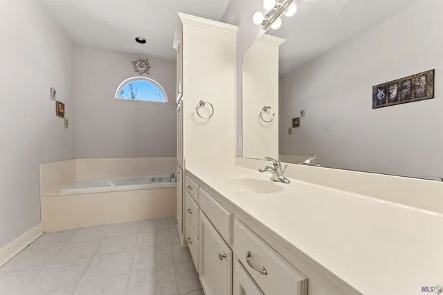 $559,000 | 13535 Wood Creek Drive, Baton Rouge, LA 70818