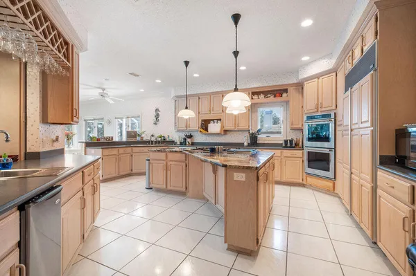 $1,875,000 | 777 Boulevard Of The Champions, Shalimar, FL 32579