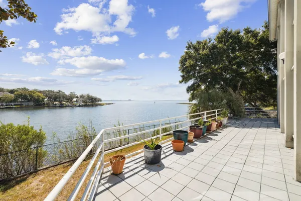 $1,875,000 | 777 Boulevard Of The Champions, Shalimar, FL 32579