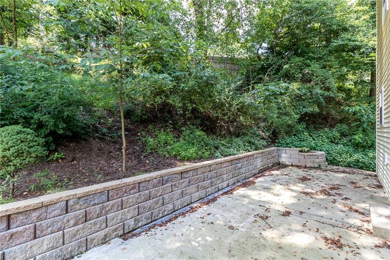 2500 Oakhill Road Gibsonia, PA 15044 - Photo 13 of 25 Rear Patio
