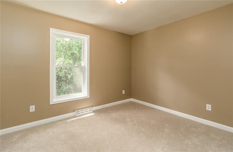 2500 Oakhill Road Gibsonia, PA 15044 - Photo 19 of 25 Bedroom 3