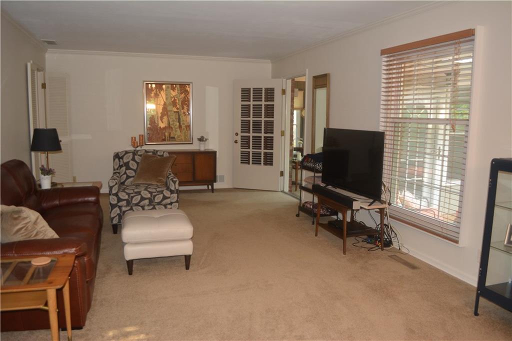 1201 Van Buskirk Road Anderson, IN 46011 - Photo 8 of 25 Gallery Image 8