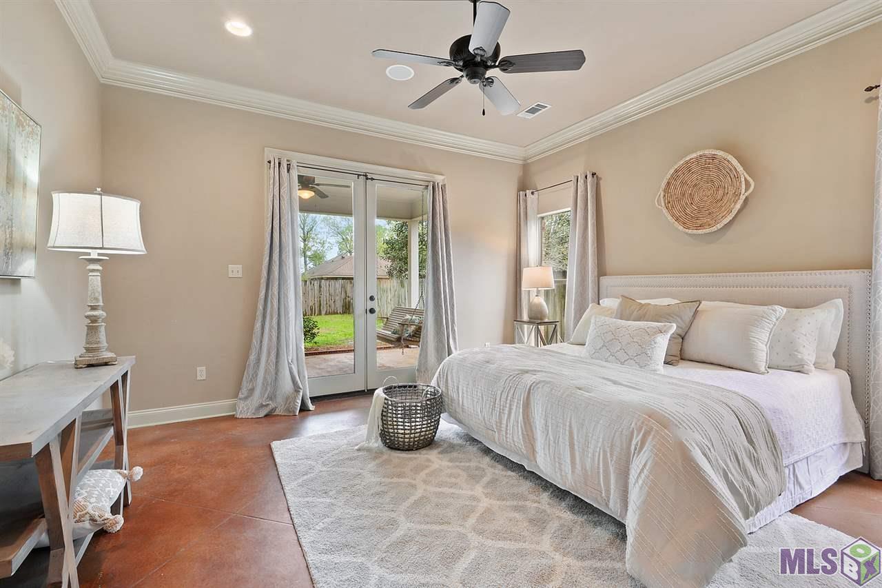 16005 Parkside Court Baton Rouge, LA 70817 - Photo 12 of 27 Gallery Image 12