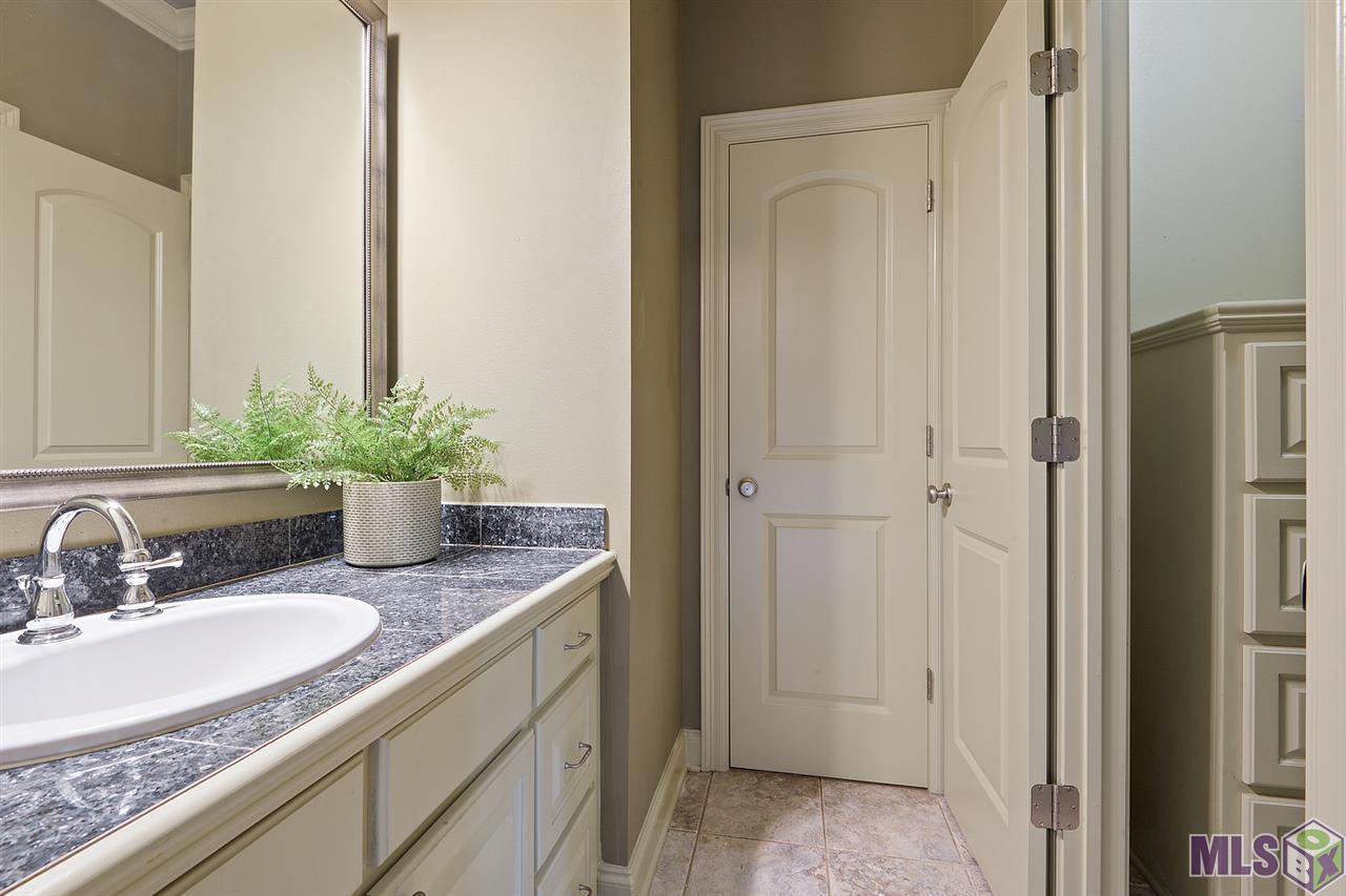 16005 Parkside Court Baton Rouge, LA 70817 - Photo 18 of 27 Gallery Image 18