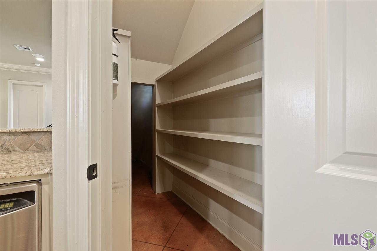 16005 Parkside Court Baton Rouge, LA 70817 - Photo 7 of 27 Gallery Image 7