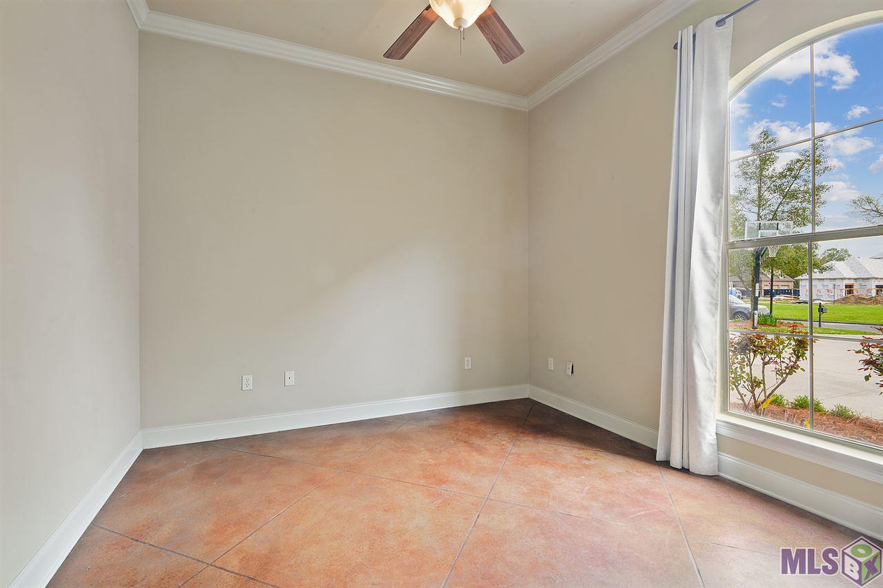 16005 Parkside Court Baton Rouge, LA 70817 - Photo 10 of 27 Gallery Image 10