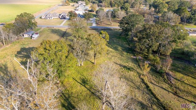 $426,600 | 6255 Rougon Road, Port Allen, LA 70767
