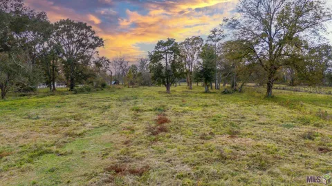 $426,600 | 6255 Rougon Road, Port Allen, LA 70767