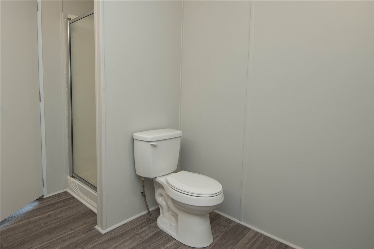 1121 Roffler Street Garner, NC 27529 - Photo 20 of 25 Master Batrhoom
