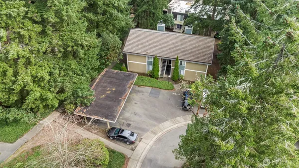 $1,000,000 | 34120 1st Place South, Federal Way, WA 98003