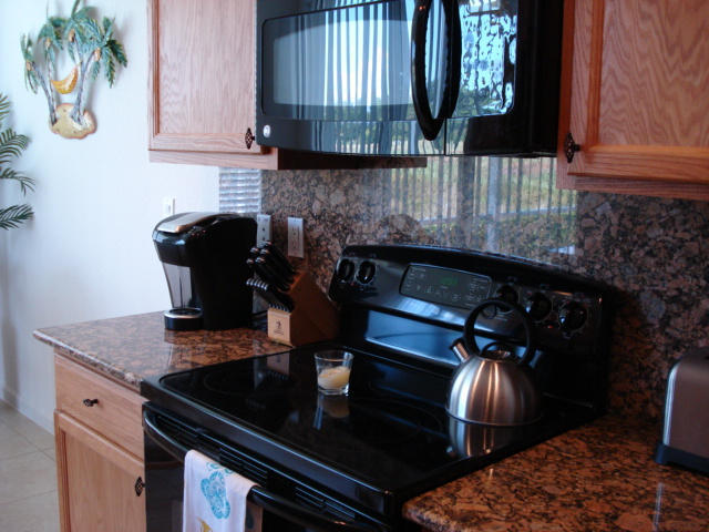 7535 Southwest Herrington Lane, Unit 1277 Stuart, FL 34997 - Photo 11 of 26 Kitchen 3