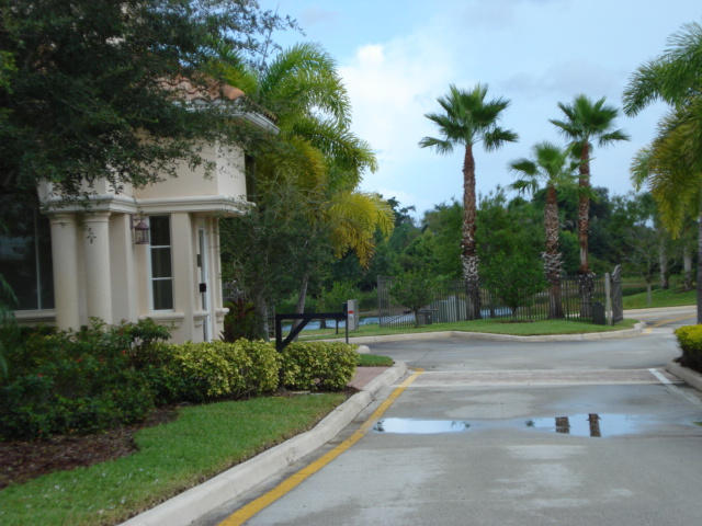7535 Southwest Herrington Lane, Unit 1277 Stuart, FL 34997 - Photo 20 of 26 Front entrance gate